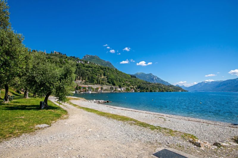 Borgo Degli Ulivi - 200m to the Lake with Shared Pool