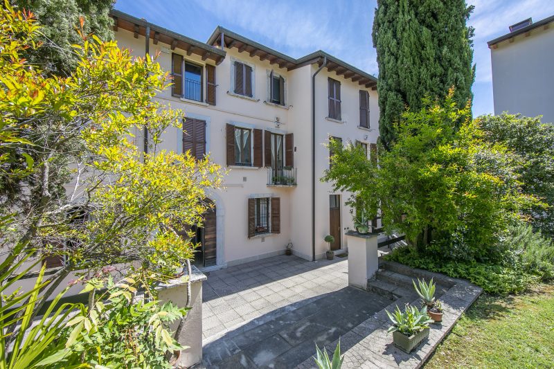 Berny Salò: Near the Lake & Garage