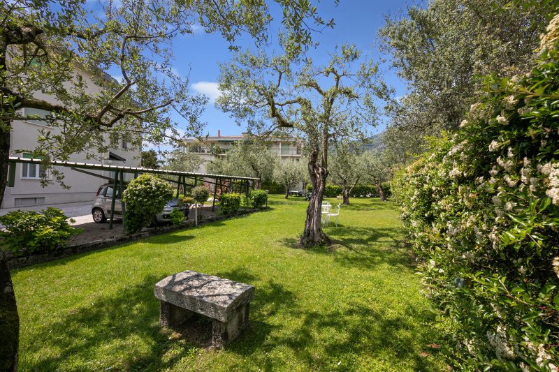 Margherita near lake - Family Friendly