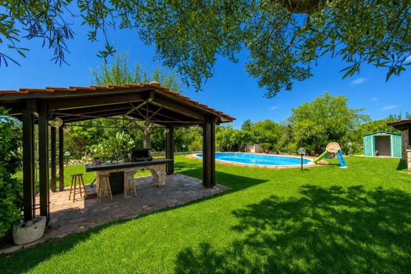 La Casa Sulla Roccia Trulli Pool