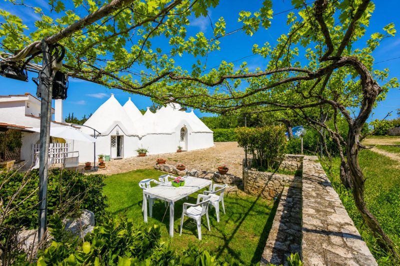 La Casa Sulla Roccia Trulli Pool