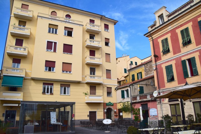 Sunrise Apartment Seaview 100m to Beach