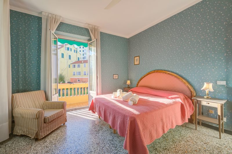 Sunrise Apartment Seaview 100m to Beach