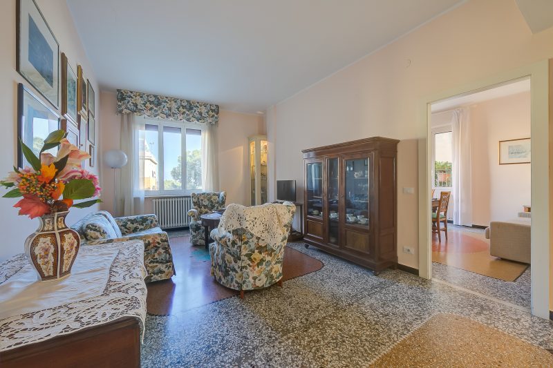 Sunrise Apartment Seaview 100m to Beach