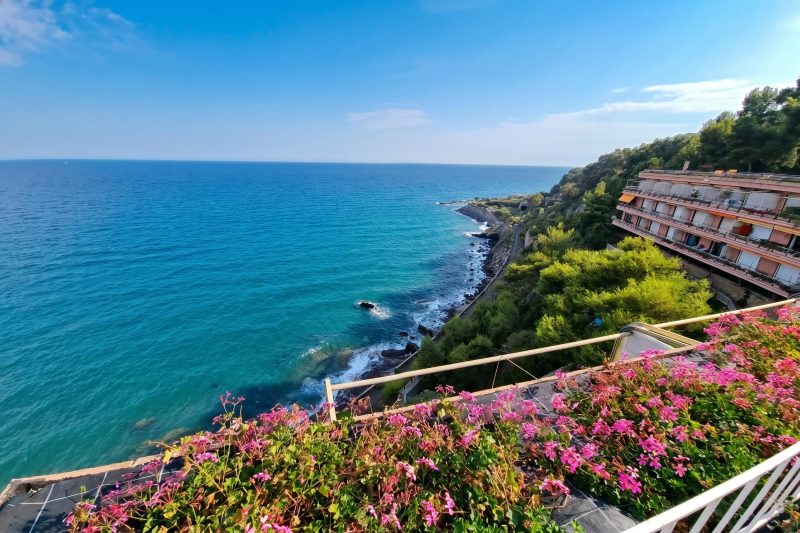 Il Suono del Mare - Sea Front Apt and Pool
