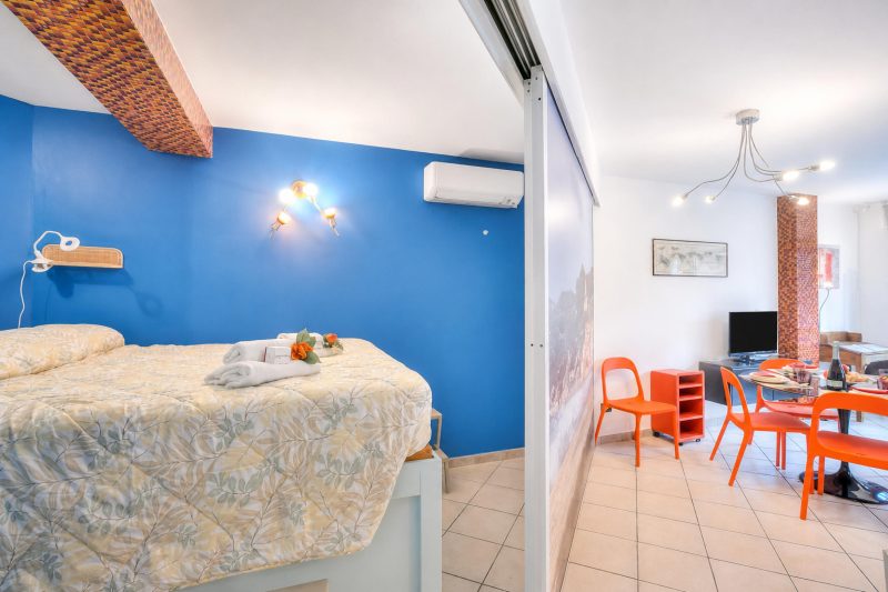Il Suono del Mare - Sea Front Apt and Pool