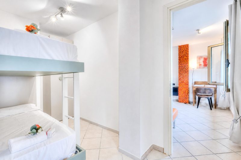 Il Suono del Mare - Sea Front Apt and Pool