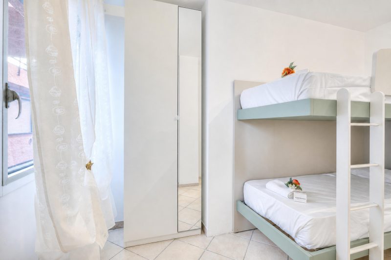 Il Suono del Mare - Sea Front Apt and Pool