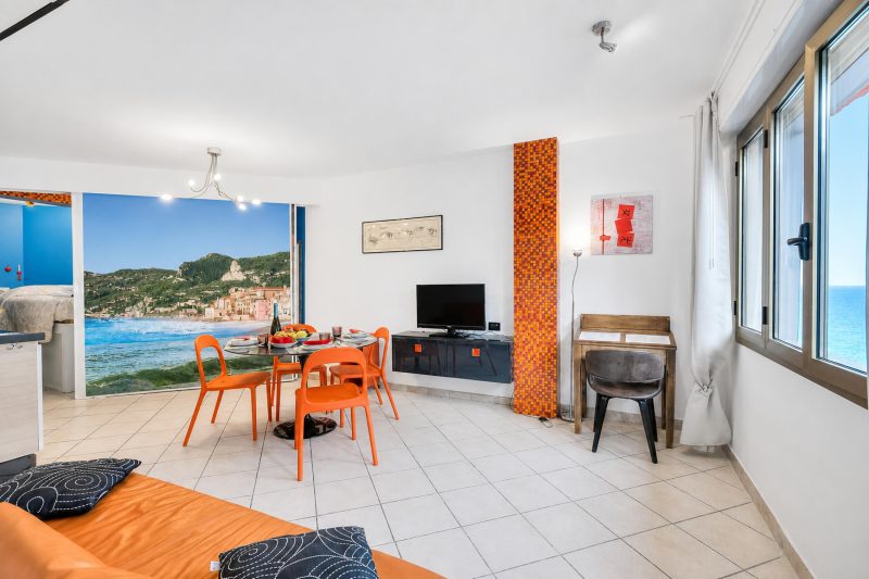 Il Suono del Mare - Sea Front Apt and Pool