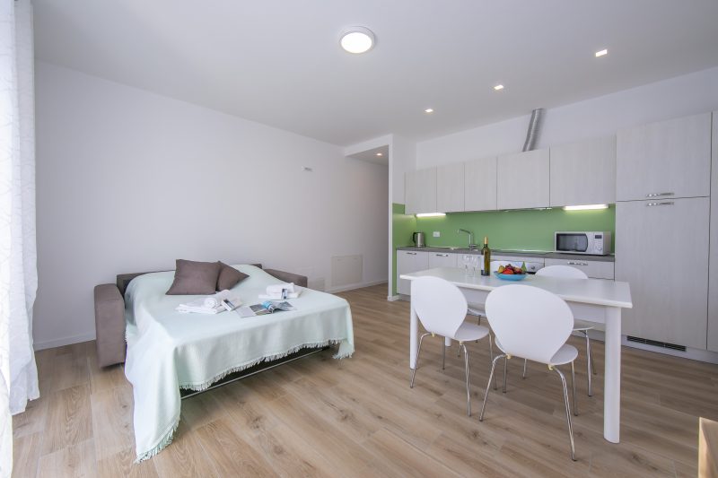 Appartamento Verde - Apartment with Balcony