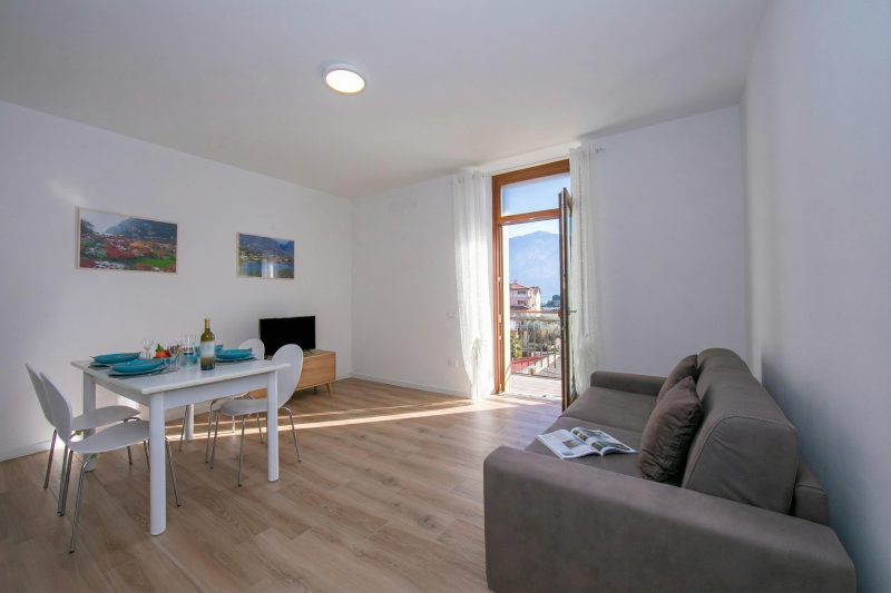 Appartamento Verde - Apartment with Balcony