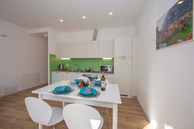 Appartamento Verde - Apartment with Balcony