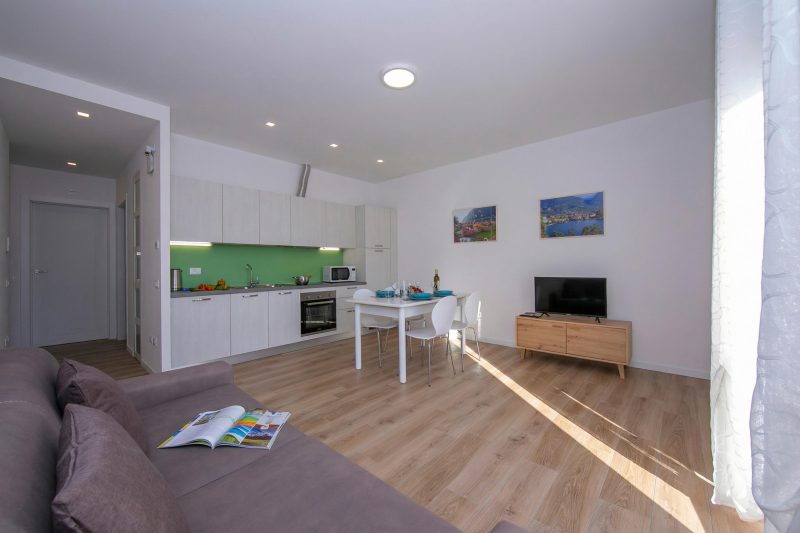 Appartamento Verde - Apartment with Balcony
