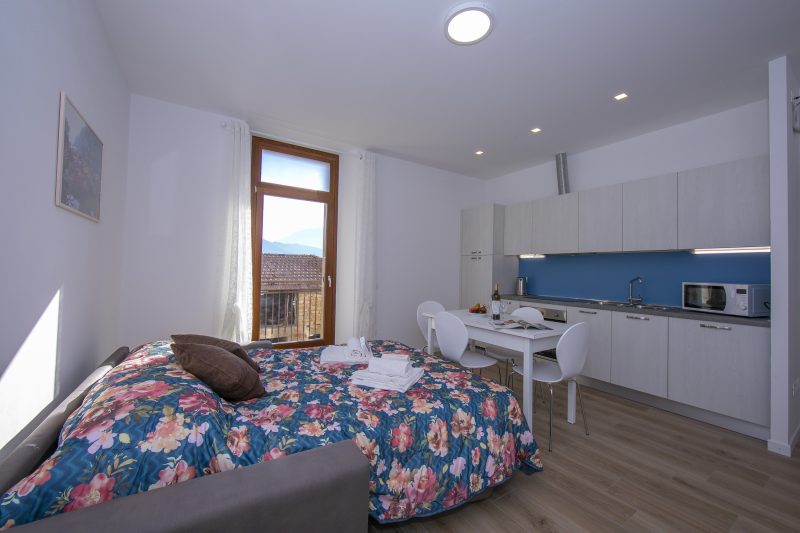 Appartamento Blu - Apartment with Balcony