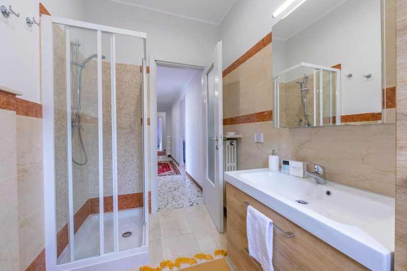 Villa Giulietta: Private Pool & Garden near Lake Maggiore (Sleeps 9)