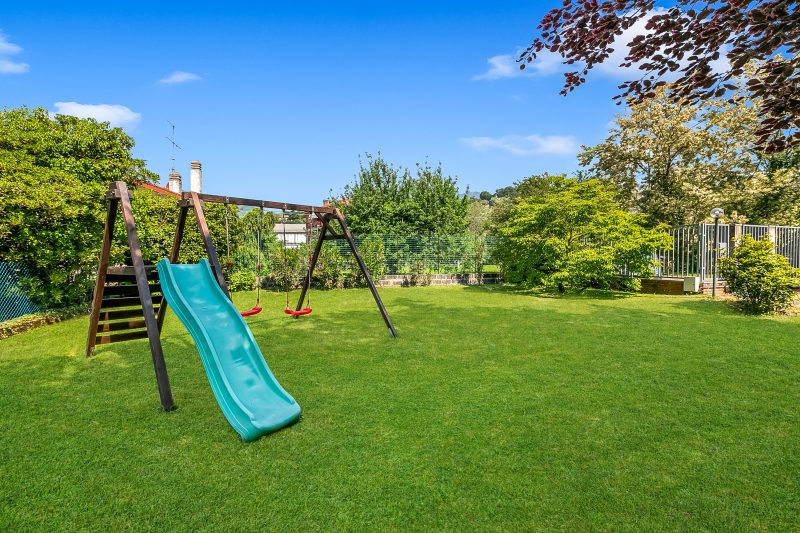 Villa Giulietta: Private Pool & Garden near Lake Maggiore (Sleeps 9)