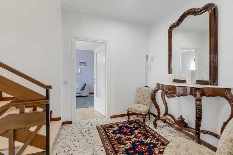 Villa Giulietta: Private Pool & Garden near Lake Maggiore (Sleeps 9)