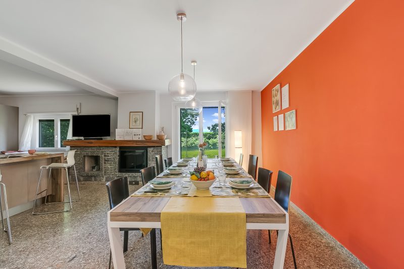 Villa Giulietta: Private Pool & Garden near Lake Maggiore (Sleeps 9)
