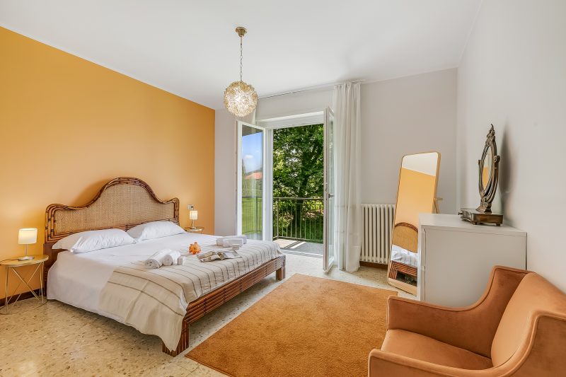 Villa Giulietta: Private Pool & Garden near Lake Maggiore (Sleeps 9)