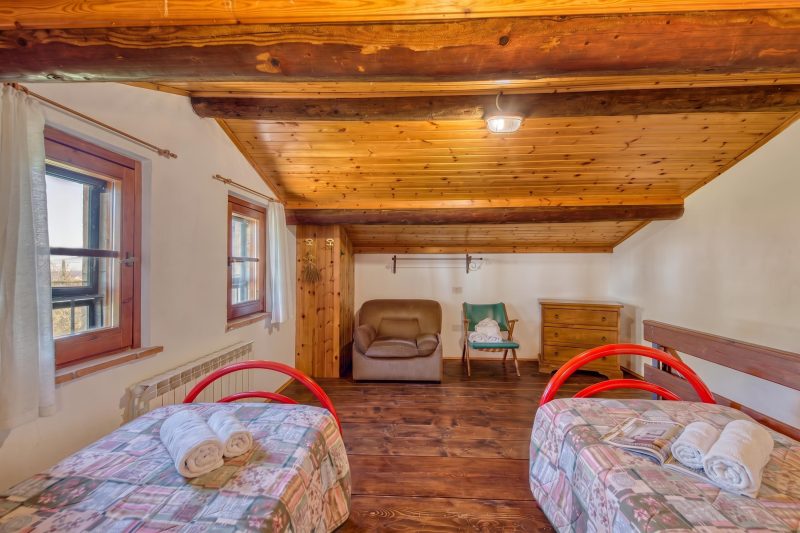 Fiordaliso Apt with Shared Pool 4 pax