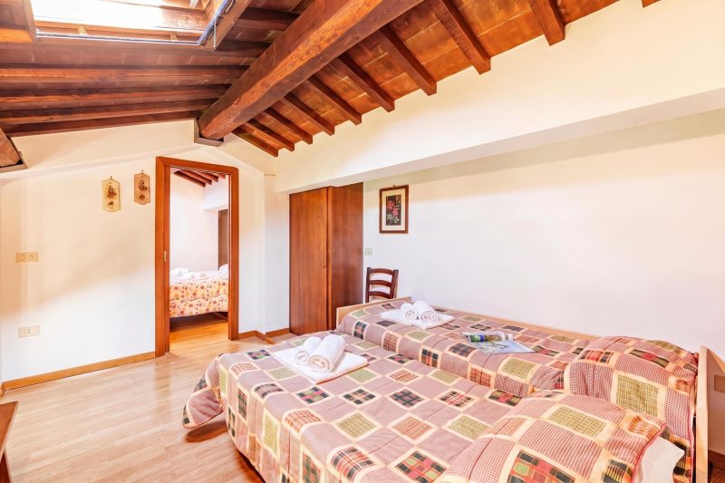Apartment Biancospino Shared Pool for 5 pax