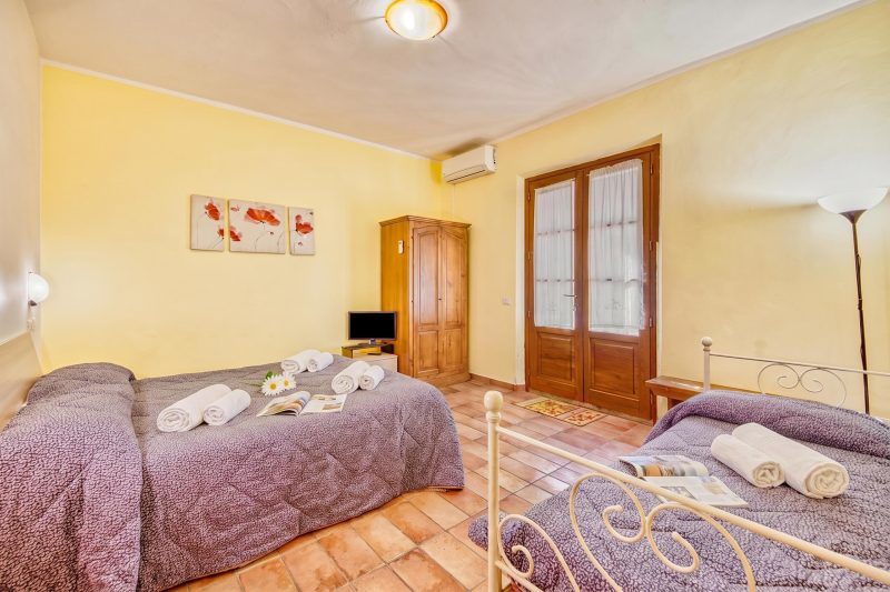 Apartment Melograno Shared Pool for 3 pax