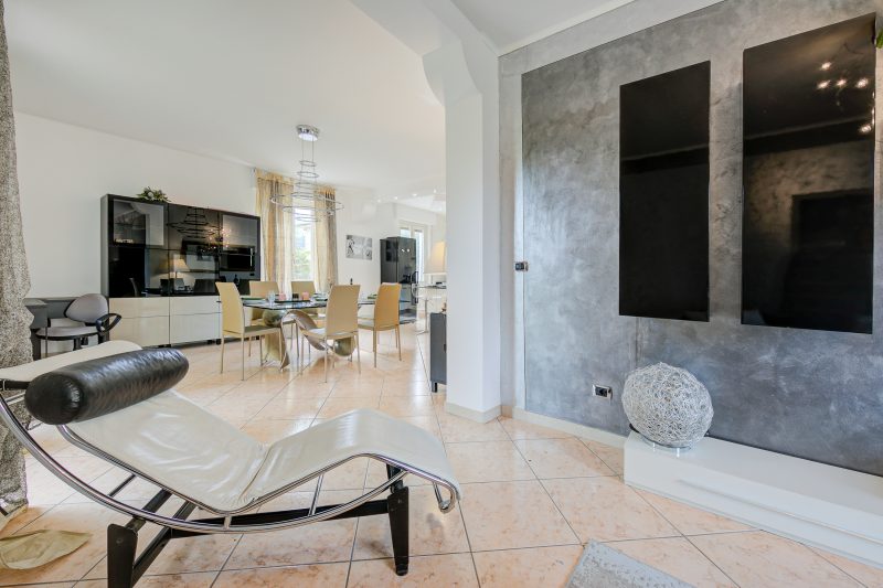 Silvy Apt Salò | Charming & Near Center