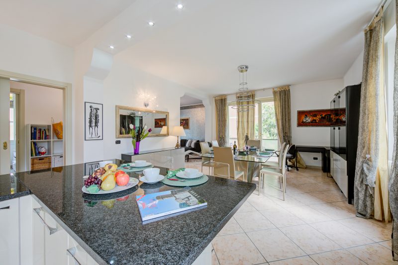 Silvy Apt Salò | Charming & Near Center