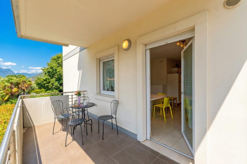 Torbole Relax, Pool & Balcony Apartment 2