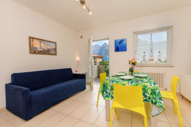 Torbole Relax, Pool & Balcony Apartment 2