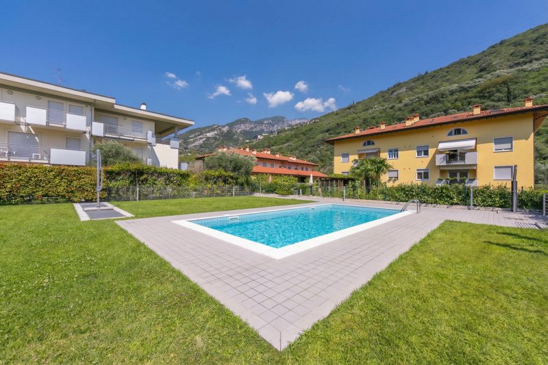 Torbole Relax, Pool & Balcony Apartment 2