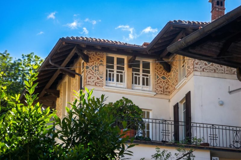 Piccolo Mondo Antico: Stresa 2BR Apartment with Lake View