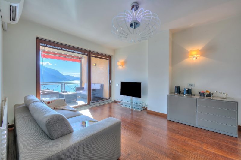 Panorama Lake View Apt + Pool & Beach