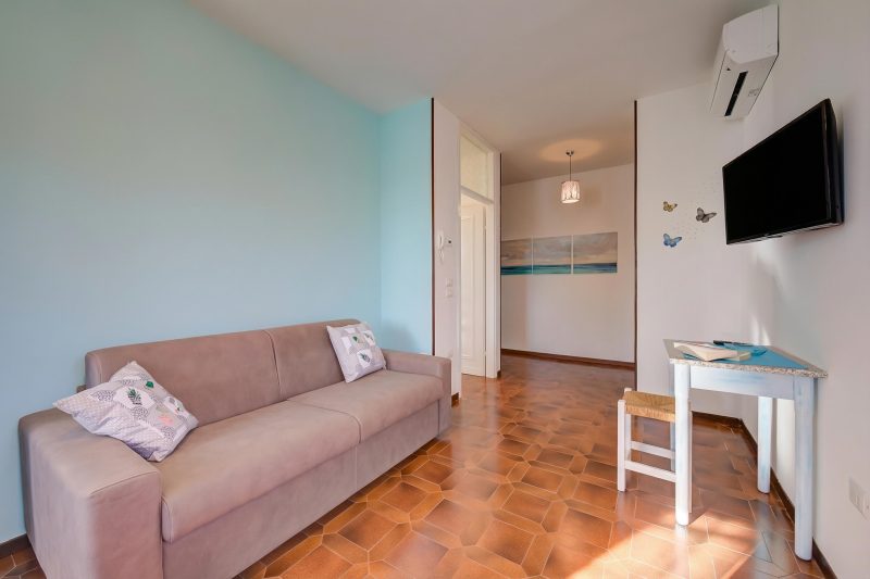 Villa Fiorita - Apt 3 - Ortensia near lake, shops & AC
