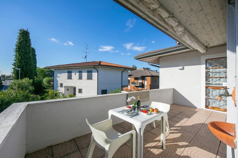 Villa Fiorita - Apt 3 - Ortensia near lake, shops & AC