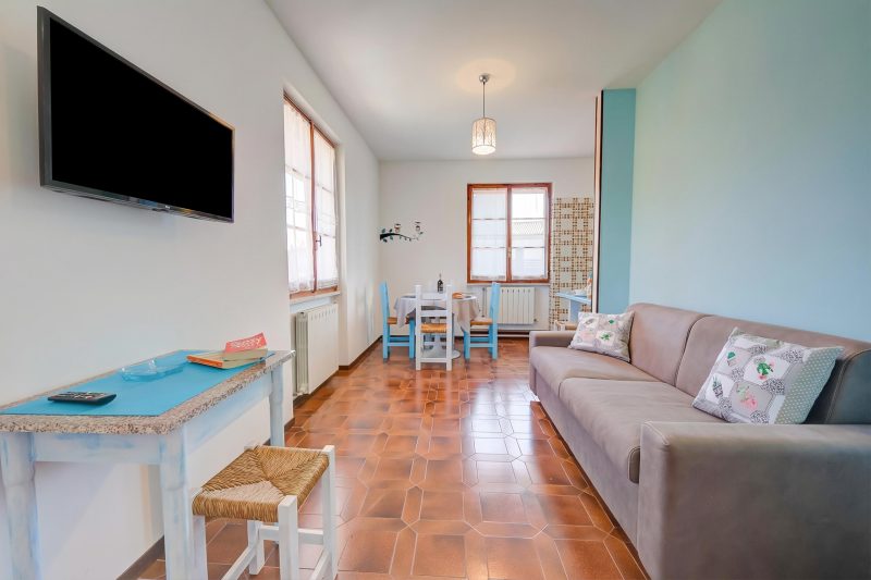 Villa Fiorita - Apt 3 - Ortensia near lake, shops & AC