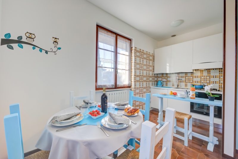 Villa Fiorita - Apt 3 - Ortensia near lake, shops & AC