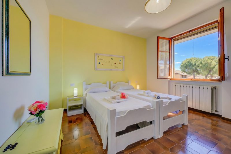 Villa Fiorita - Apt 4 - Mimosa near lake, shops & AC