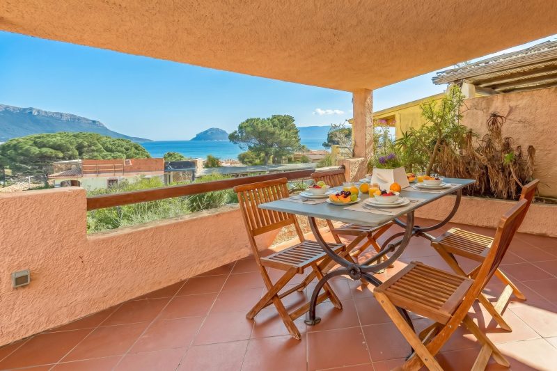 Erica Primo Piano 150m From the Beach