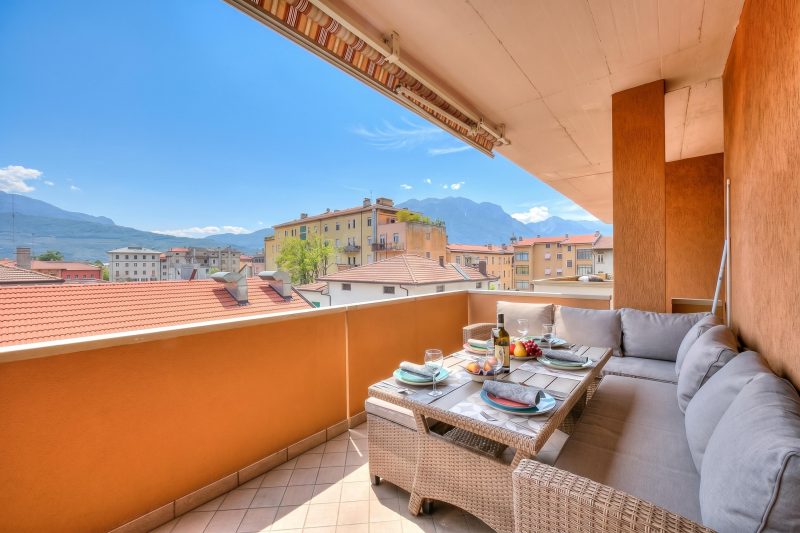 Casa Alexander - Lake Garda Apartment with Terrace