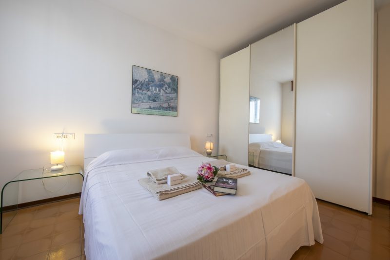 Casa di Paola: Lake-View Balcony Apartment in Peschiera