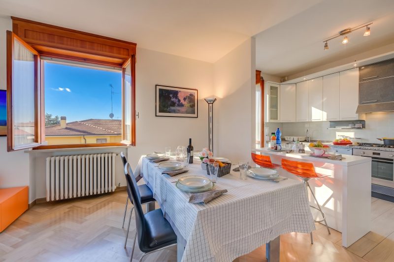 Casa di Paola: Lake-View Balcony Apartment in Peschiera