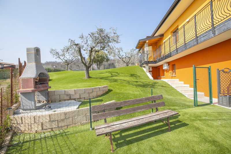 Villa Teresa Apt Lake Garda View 2BR + Pool (Sleeps 6)