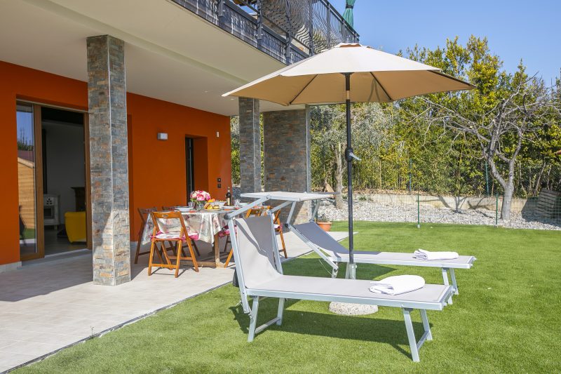 Villa Teresa Apt Lake Garda View 2BR + Pool (Sleeps 6)