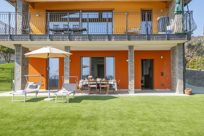 Villa Teresa Apt Lake Garda View 2BR + Pool (Sleeps 6)