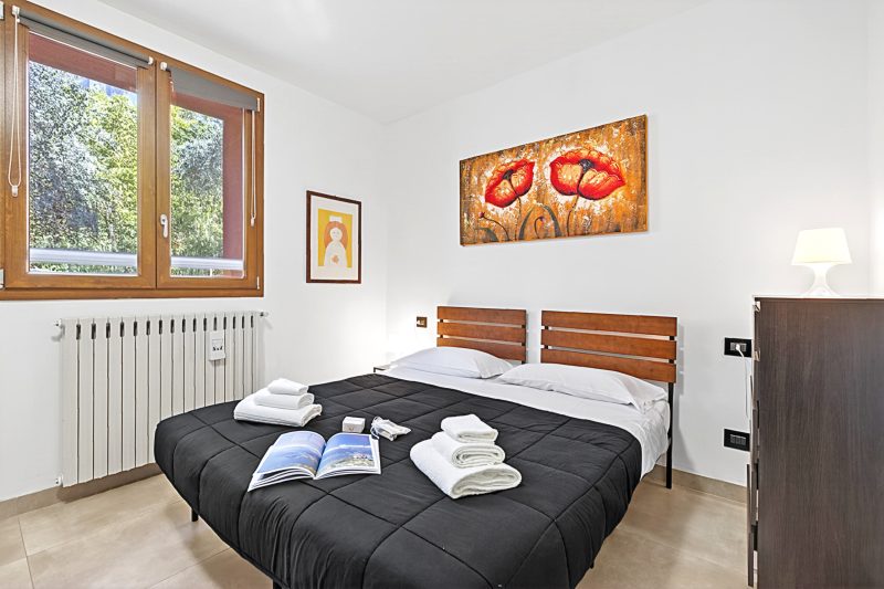 Villa Teresa Apt Lake Garda View 2BR + Pool (Sleeps 6)
