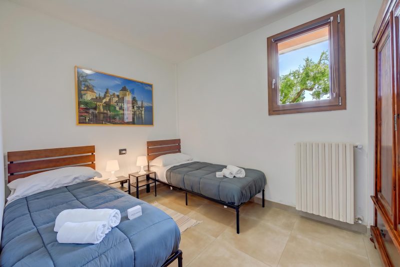 Villa Teresa Apt Lake Garda View 2BR + Pool (Sleeps 6)