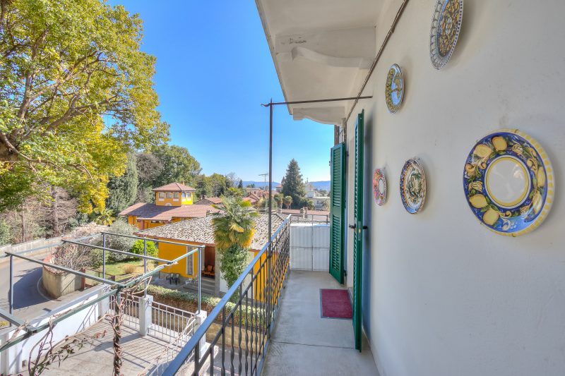 Nido Belvedere AC and Lake View