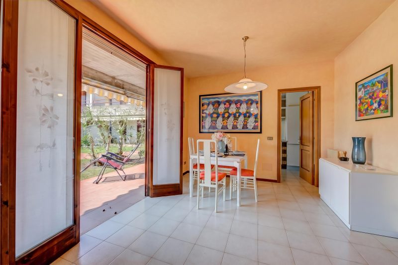 Cinzia Apartment Front Beach- Pool, Garage & Terrace