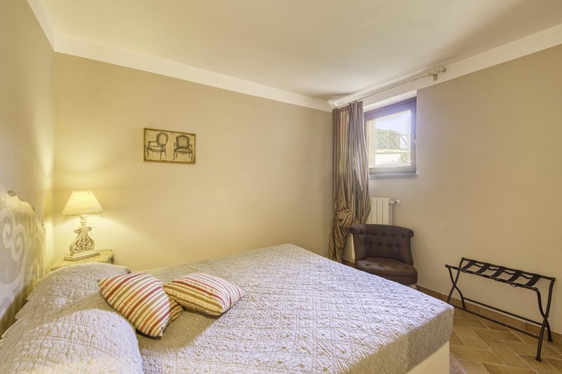 Acetaie Apartment with Shared Pool for 4 | Relax in Nature